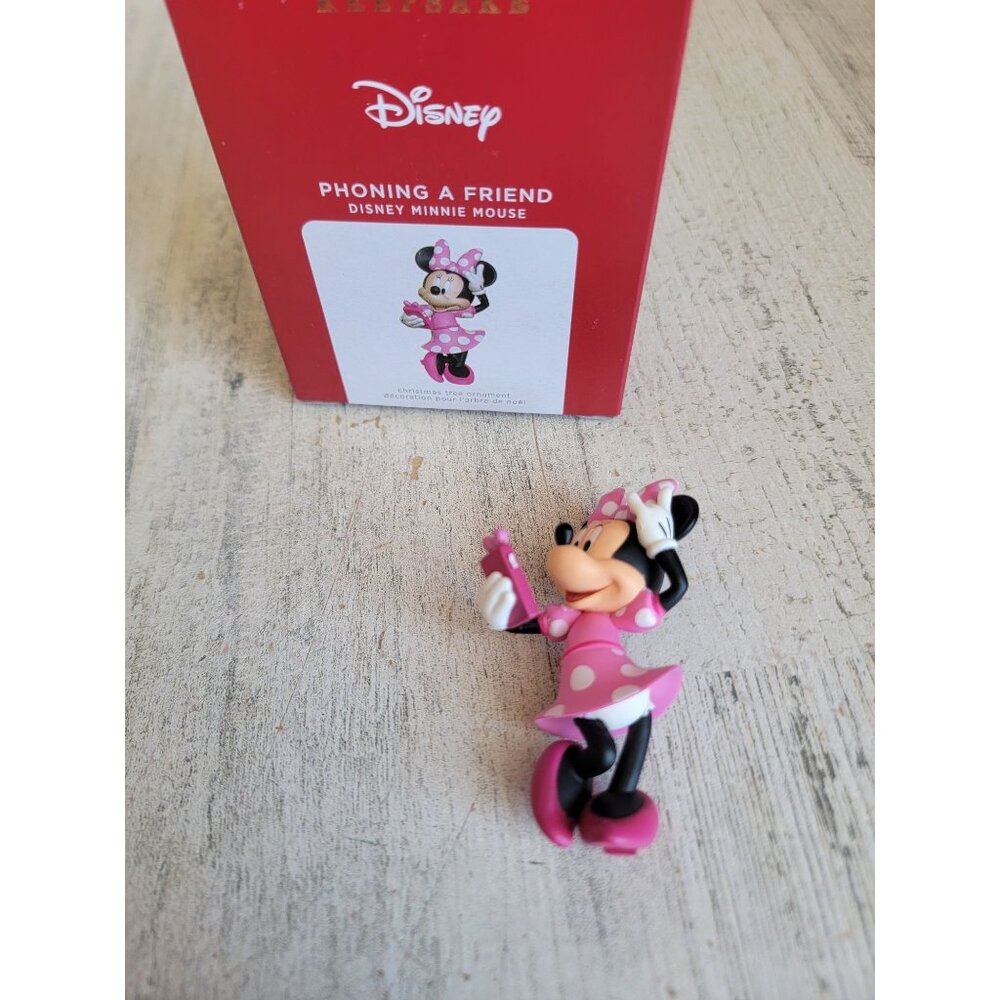 Hallmark phoning a friend Disney Minnie Mouse ornament‎ Xmas